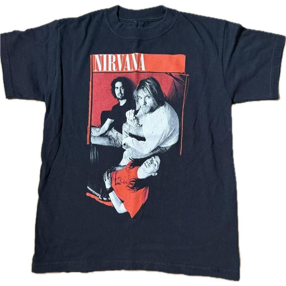 Nirvana Vintage Poto band tee Kurt Cobain Dave Grohl Grunge Shirt